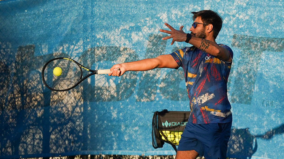 Sporsepeti tenis turnuvası ve maç anı